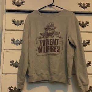 Vintage 90s sweatshirt.